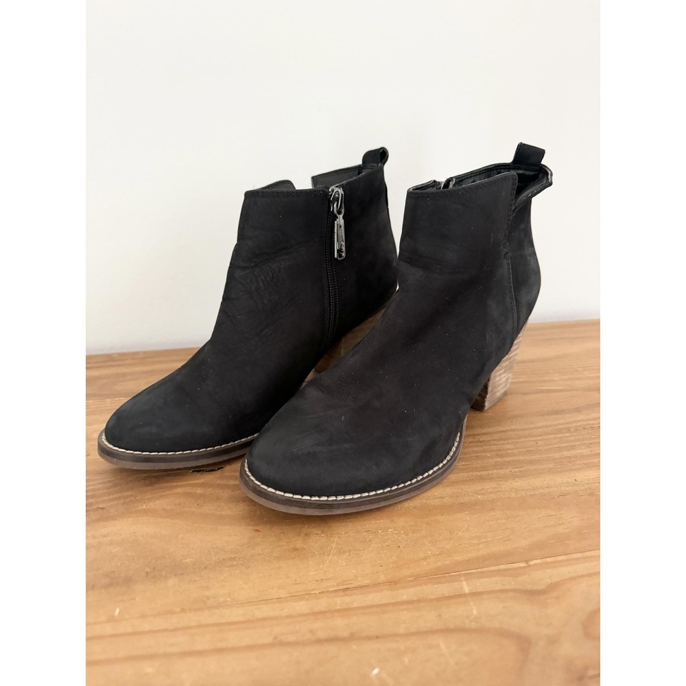 Blondo Black Suede Ankle Boots Block Heel‎ Side Zip Women Size 6
